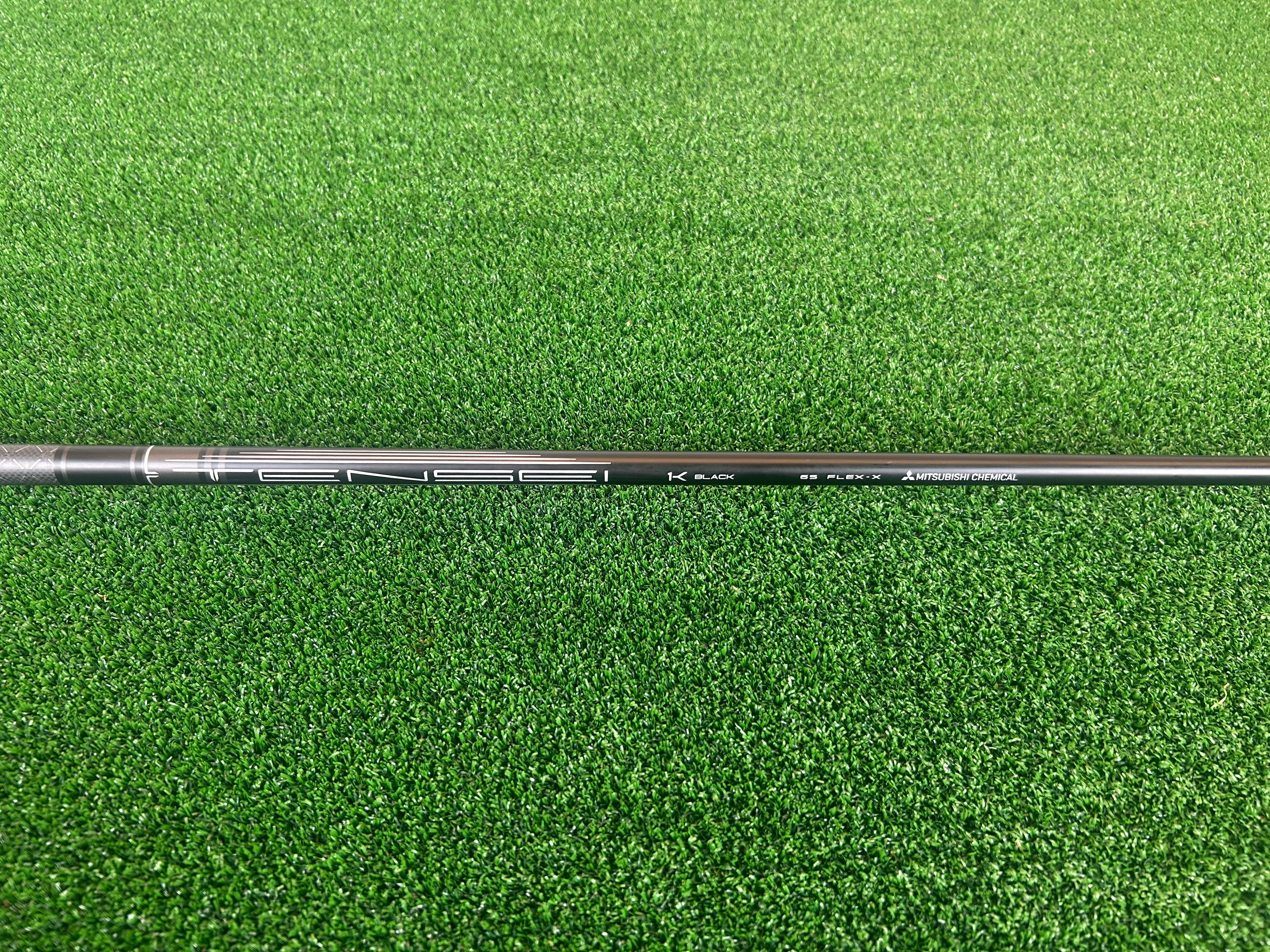 Titleist GT4 9° Driver / Extra Stiff Tensei 1K Black 65 X Shaft