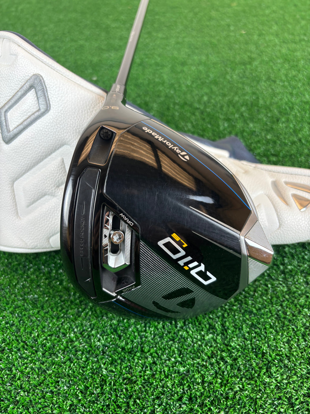 TaylorMade Qi10 LS 9° Driver / Stiff Mitsubishi Kai'li White 60 S Graphite Shaft