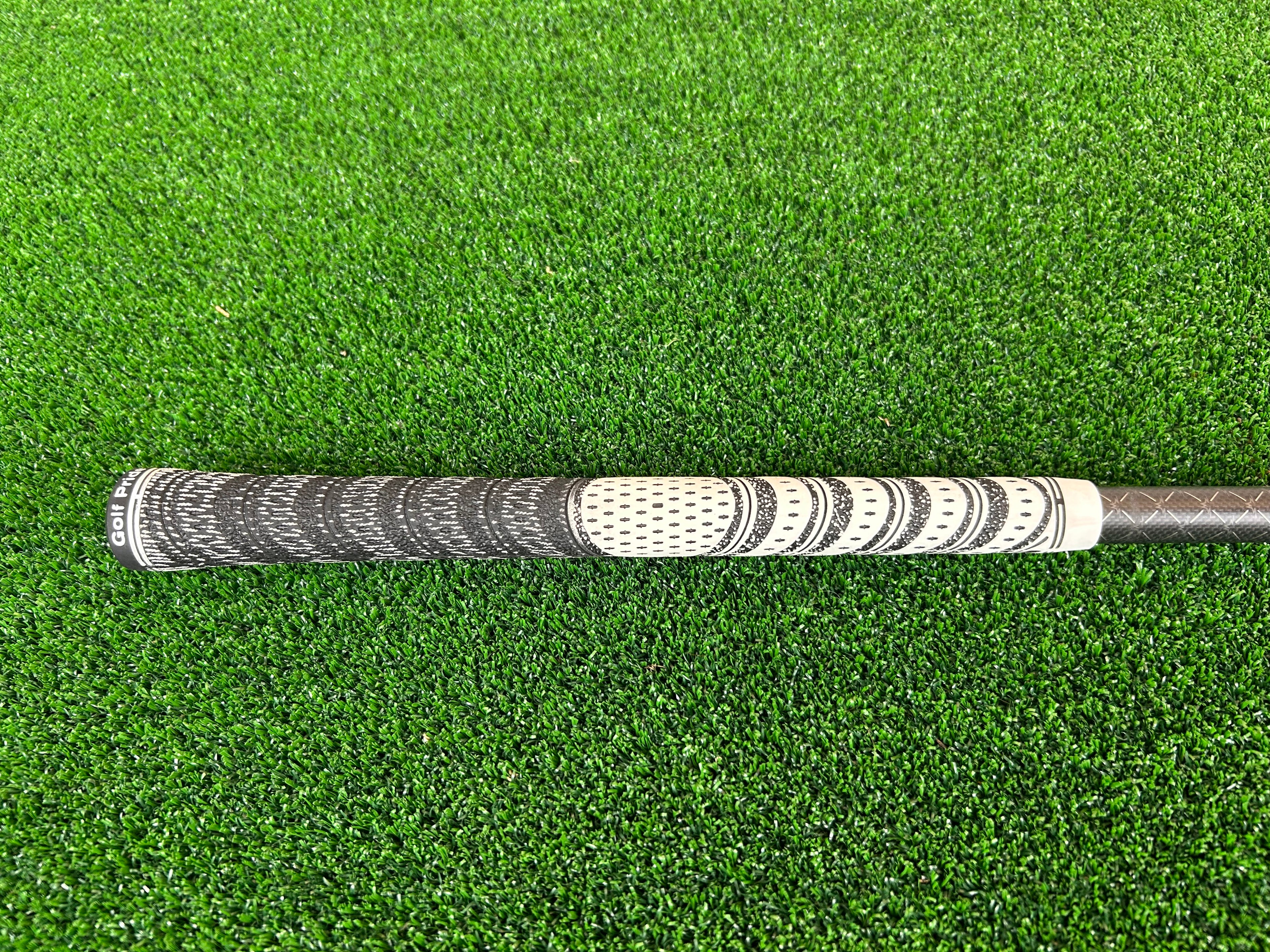 Titleist GT4 9° Driver / Extra Stiff Tensei 1K Black 65 X Shaft