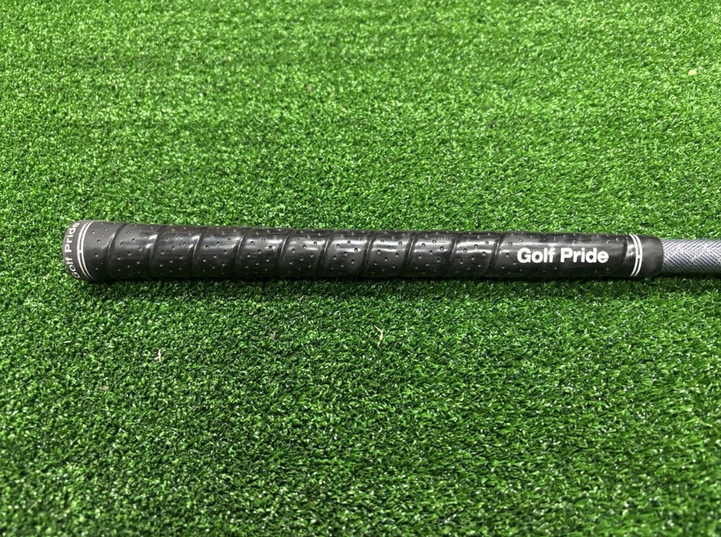 Titleist 915 D2 9.5° Driver / Regular Mitsubishi Tensei AV Blue 55 R Shaft