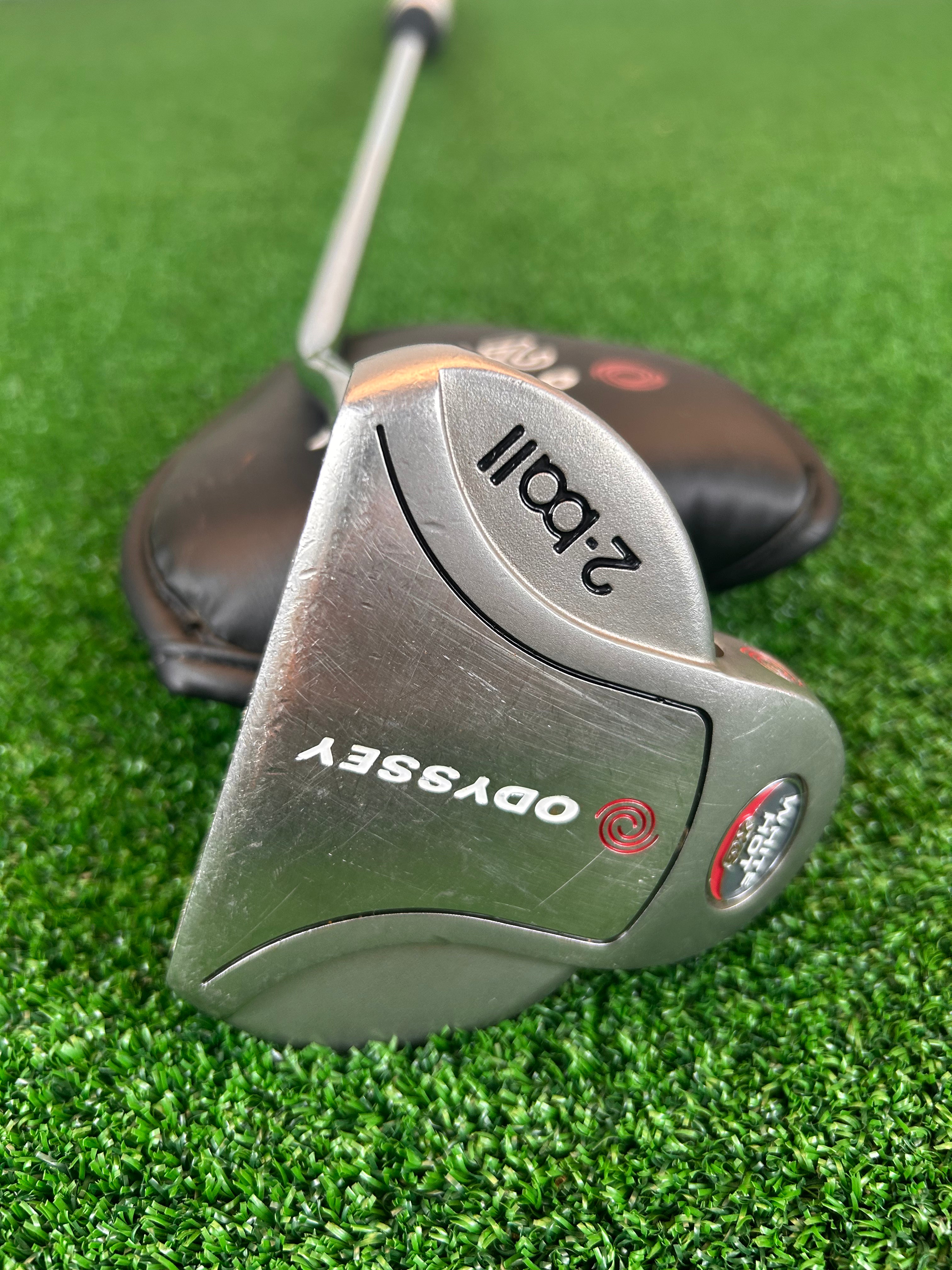 Odyssey White Hot XG 2-Ball 35.5" Putter