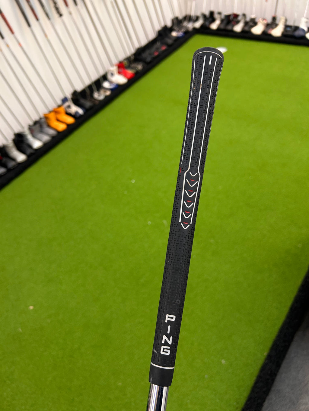 PING G15 UW / Regular PING AWT R Steel Shafts / Black Dot