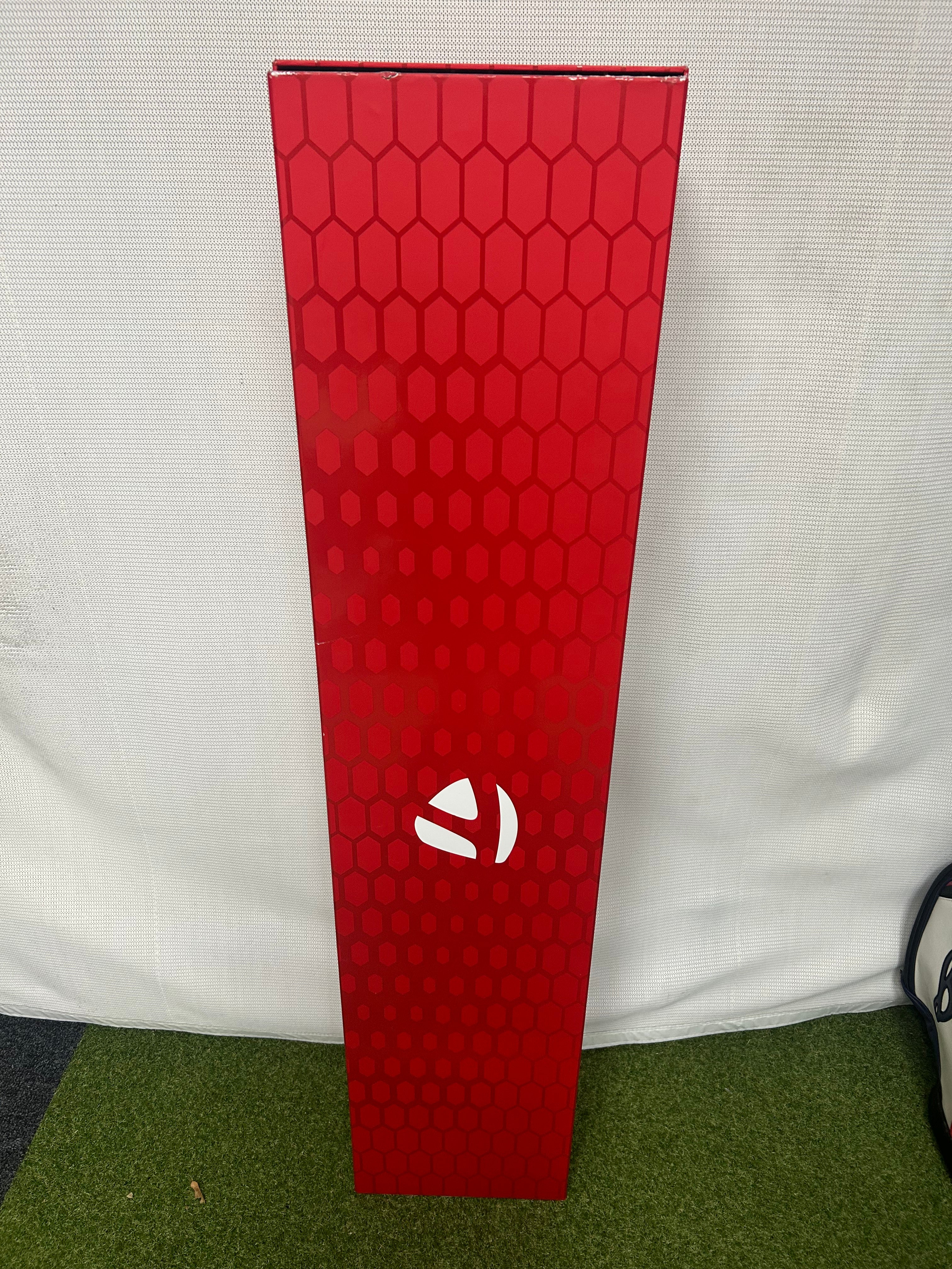 TaylorMade Stealth Carbonwood Driver Presentation Box